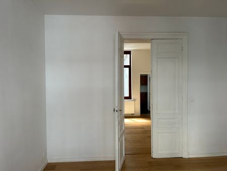 appartement 1 chambre rénové avec cour intérieure