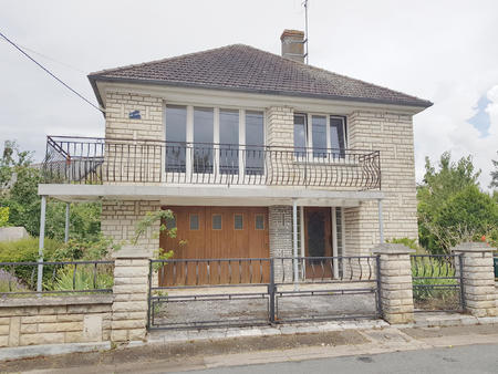 location maison à sablé-sur-sarthe (72300) : à louer / 91m² sablé-sur-sarthe