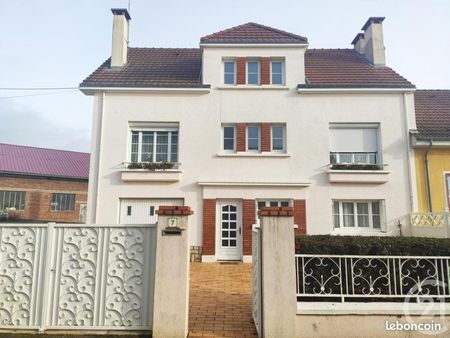 maison 175 m2 sur 630 m2 de terrain clos