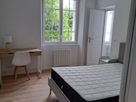 appartement refait à neuf 3 pièces centre-ville