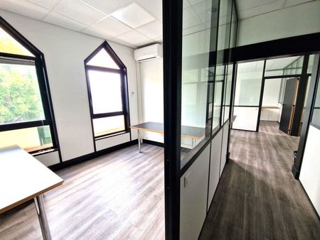 bureaux 140 m²