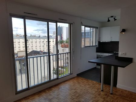 studio 31m2  rue de vouillé  lumineux et cuisine équipée