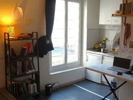 sous-location 16m² (juillet-août-septembre)