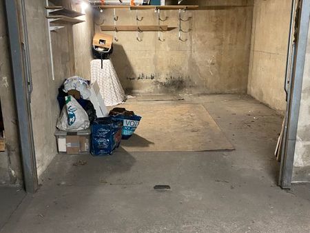box garage