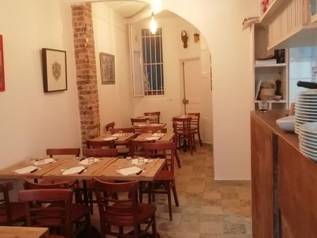 fonds de commerce pizzeria  40 m2  devanture 5 ml