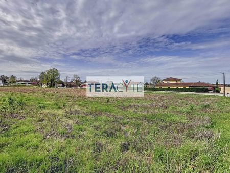 terrain 800 m² jasseron