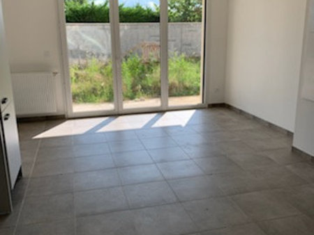 appartement t3 avec jardin à cornebarrieu.