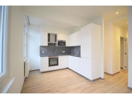 lumineux appartement 2 chambres.