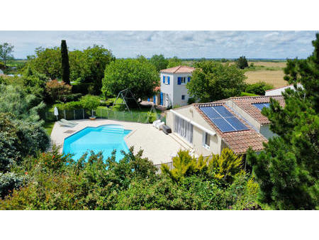 vente maison piscine à saint-michel-en-l'herm (85580) : à vendre piscine / 156m² saint-mic