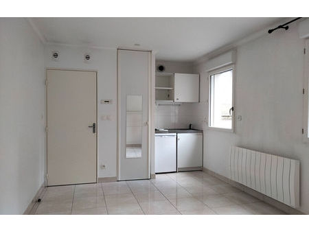 location appartement 1 pièce 22 m² nantes (44000)