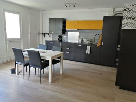 location appartement 4 pièces 85.65 m²