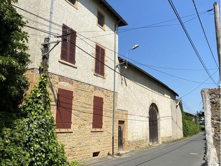 belle maison ancienne avec jardin à concevoir dans un ancien corps de ferme du 19 siècle