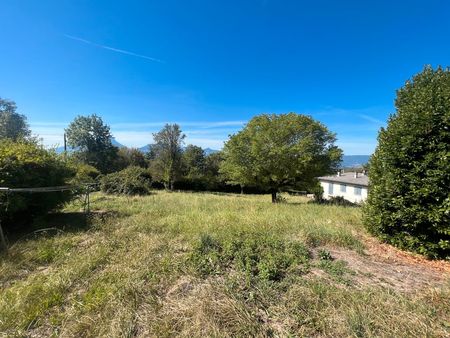 terrain sur st jean d'arvey à vendre de 650 m2