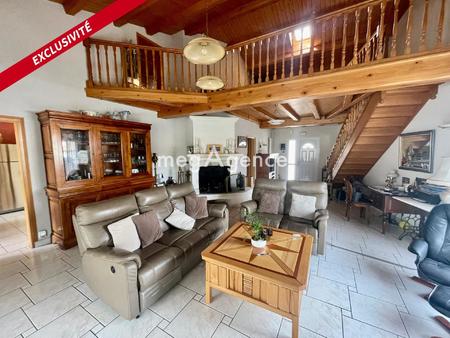 vente maison à la roche-sur-yon zad - zi nord (85000) : à vendre / 167m² la roche-sur-yon 