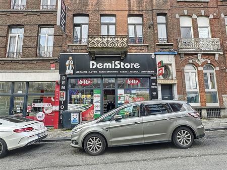 commercieel te koop in charleroi met 6 slaapkamers