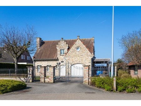 huis te koop in deerlijk met 3 slaapkamers