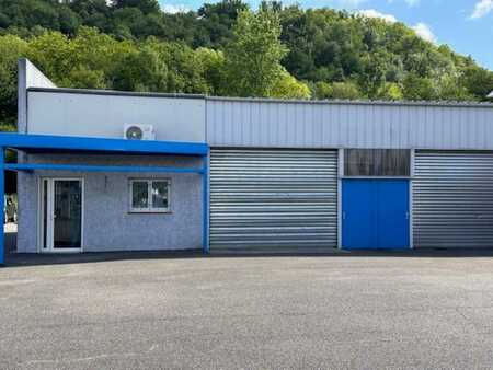 location d'entrepôt de 375 m² à assat - 64510