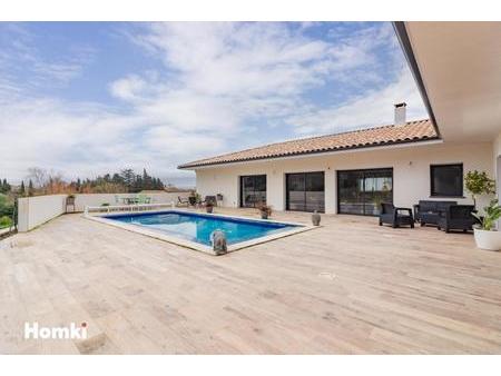 villa t5 de 193m² sur terrain de 3650m²