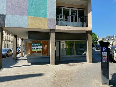 location de local commercial de 45 m² à dijon - 21000