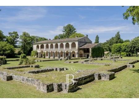 près de saint emilion - élégante chartreuse de 450 m² avec 5 chambres - parc de 11...