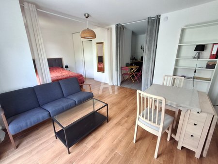 location d'un studio meublée de 38 m² à trappes