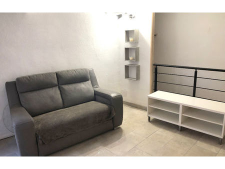 location appartement 2 pièces 45 m² aix-en-provence (13090)
