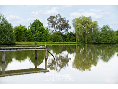 propriété de caractère avec étang et piscine