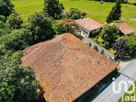 vente longère et corps de ferme à mouzon (16310) : à vendre / 200m² mouzon