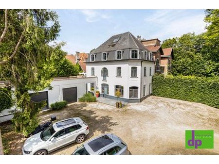 magnifique triplex de +/-240 m²