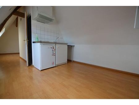 location appartement 1 pièce 13.2 m²