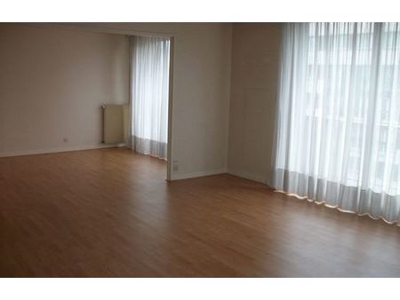 location appartement 2 pièces 71 m² le mans (72000)
