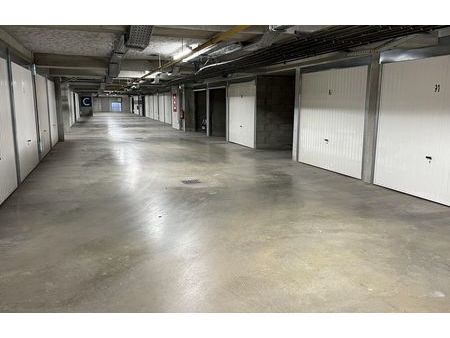 vente garage 13 m² vaulx-en-velin (69120)