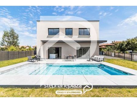 villa 6 pièces 170 m²