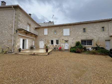 maison de caractère de standing à combas