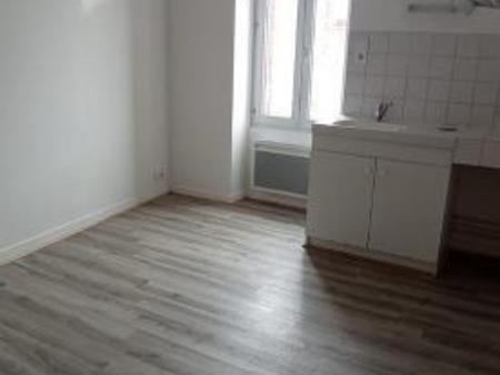 location appartement 2 pièces à saint-hilaire-de-chaléons (44680) : à louer 2 pièces / 21m