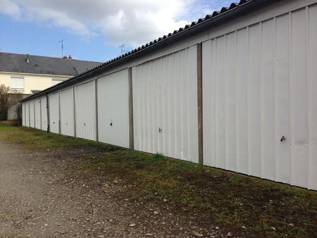 location garage box et parking à angers deux croix banchais (49000) : à louer / 13m² anger