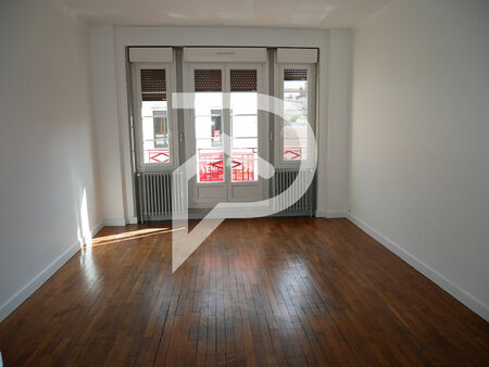 app t4 -1er etage -108m² montceau - montceau les mines