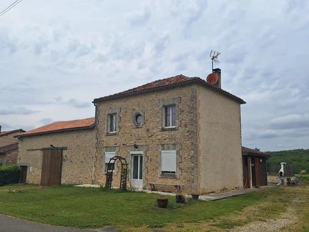 maison de campagne tbe jardin secteur montbron