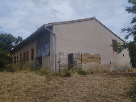 ancienne ferme a renover totalement