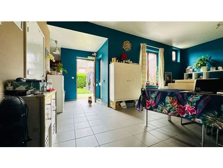 bel appartement de 80 m² au rez-de-chaussée