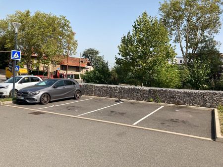 parking extérieur