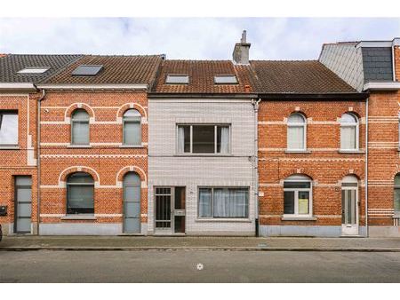 huis te koop in sint-niklaas met 4 slaapkamers