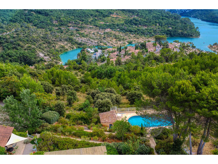 nid d'aigle en provence : idéale chambre d'hôtes  calme absolu  piscine  vue imprenable su