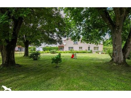 vente maison 5 pièces 150 m² angeac-charente (16120)