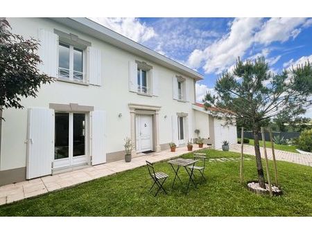 vente maison 6 pièces 170 m² la tour-de-salvagny (69890)