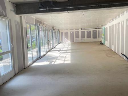 location de local commercial de 192 m² à saint-andré-lez-lille - 59350