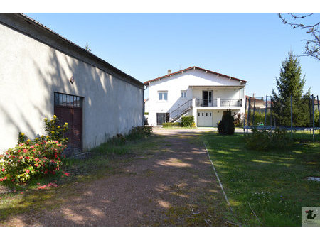 grande maison 224 m2 à bergerac avec dépendance de 180 m2 