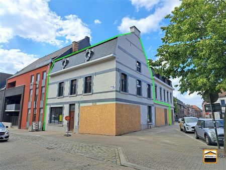 commercieel te huur in borgloon met 2 slaapkamers