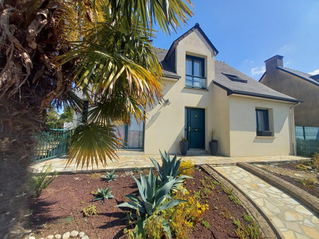 fougeres maison de 134 m² + veranda + sous-sol