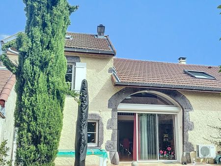 maison 5 pièces - 170m² - loubeyrat